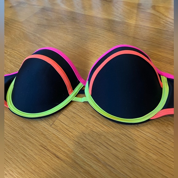 Strapless bathing suit top! - Picture 2 of 9